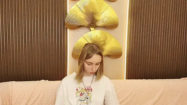 Beverly Gomes online show from 09/19/25, 10:49