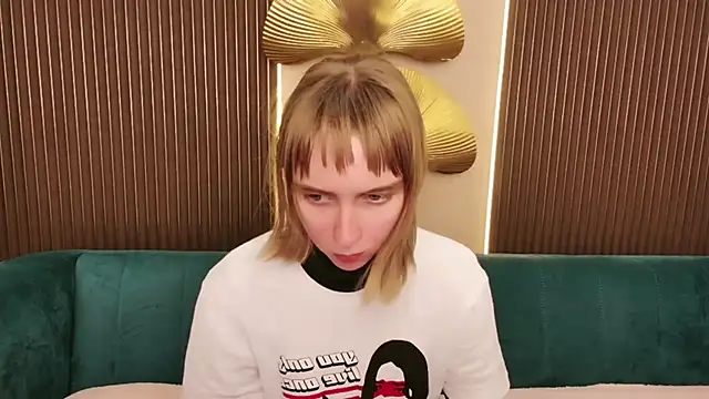 Beverly Gomes online show from 09/27/25, 10:42