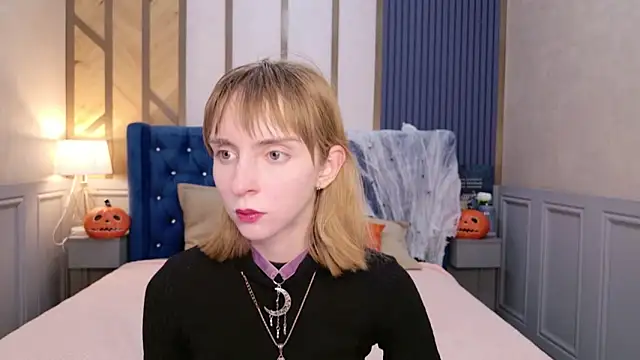 Beverly Gomes online show from 10/25/25, 03:40