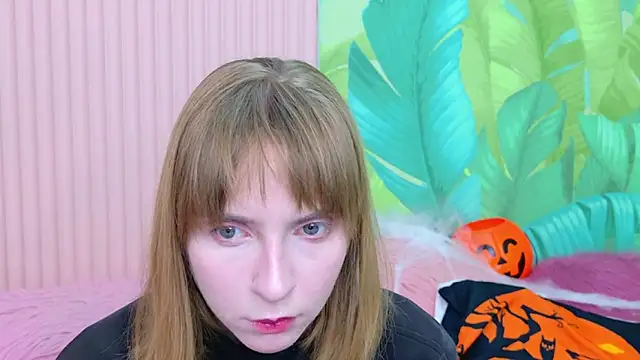 Beverly Gomes online show from 10/28/25, 05:55