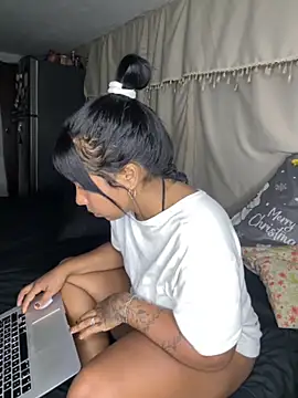 NoirandLia online show from 09/15/25, 03:06