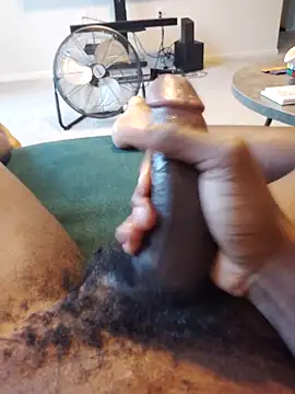 Snapshot of DarkSkinStroker chatting on 09/28/25, 01:16 DarkSkinStroker online show from 09/28/25, 01:16