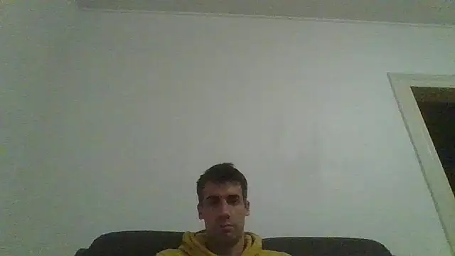 JulioIsHere4you online show from 10/02/25, 03:35