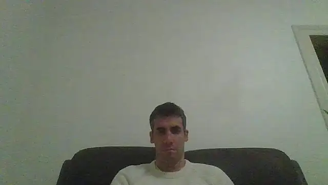 Snapshot of JulioIsHere4you chatting on 11/07/25, 08:20 JulioIsHere4you online show from 11/07/25, 08:20