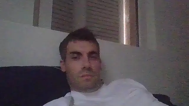 Snapshot of JulioIsHere4you chatting on 11/08/25, 09:09 JulioIsHere4you online show from 11/08/25, 09:09