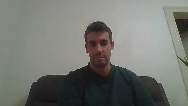 Snapshot of JulioIsHere4you chatting on 11/10/25, 11:04 JulioIsHere4you online show from 11/10/25, 11:04