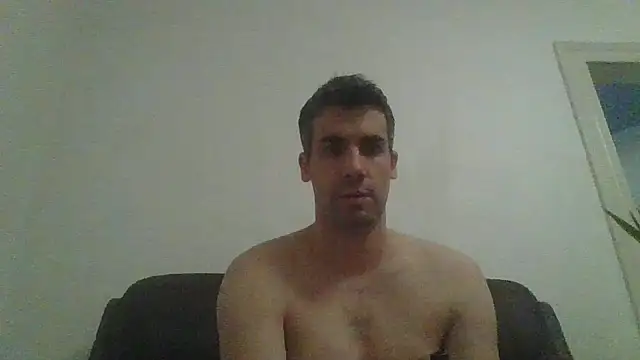 Snapshot of JulioIsHere4you chatting on 11/14/25, 11:20 JulioIsHere4you online show from 11/14/25, 11:20