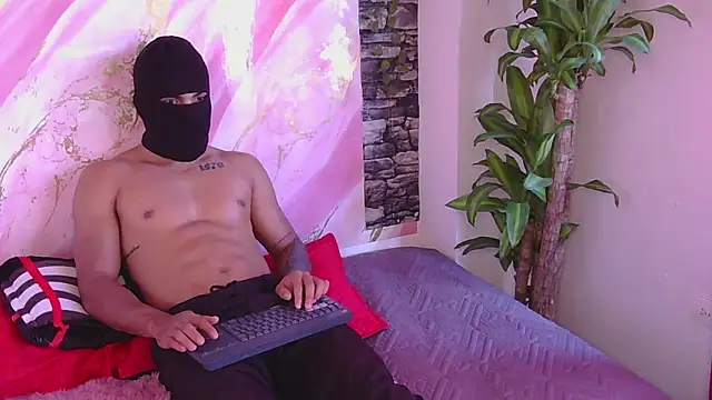 batmanhot7 online show from 09/09/25, 06:29