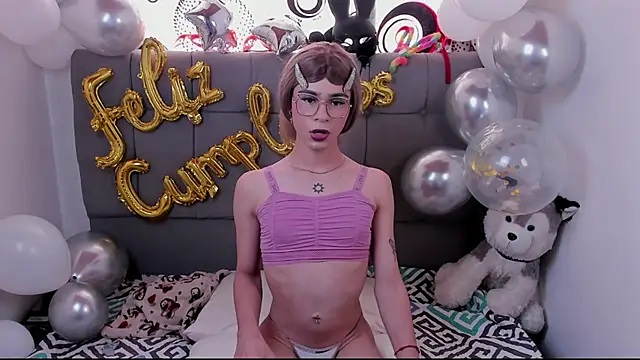 zoe bunny01 online show from 10/02/25, 09:00