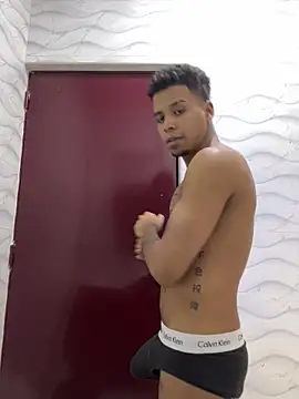 Snapshot of Owen_Benkosky chatting on 09/15/25, 02:11 Owen Benkosky online show from 09/15/25, 02:11