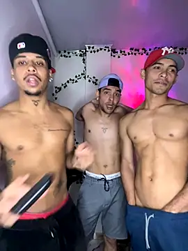 Snapshot of Owen_Benkosky chatting on 11/04/25, 03:27 Owen Benkosky online show from 11/04/25, 03:27