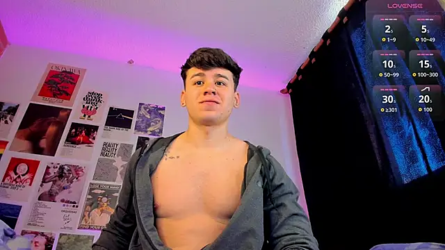 Snapshot of Gingertwink_n chatting on 12/01/25, 12:54 Gingertwink n online show from 12/01/25, 12:54