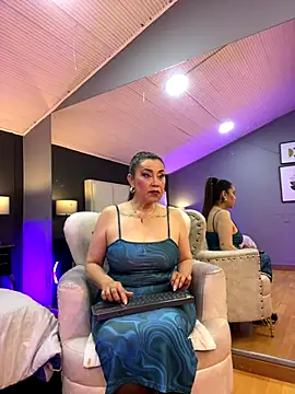 Snapshot of Samantha_Milf__ chatting on 11/09/25, 12:36 Samantha Milf online show from 11/09/25, 12:36