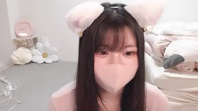 Snapshot of moka-neko chatting on 09/20/25, 01:12 moka-neko online show from 09/20/25, 01:12