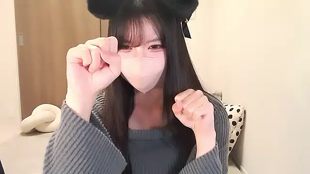 Snapshot of moka-neko chatting on 10/21/25, 01:12 moka-neko online show from 10/21/25, 01:12