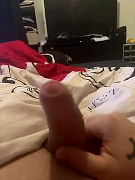 Snapshot of Badking9377 chatting on 09/20/25, 08:04 Badking9377 online show from 09/20/25, 08:04