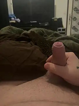 Snapshot of Badking9377 chatting on 12/17/25, 10:32 Badking9377 online show from 12/17/25, 10:32