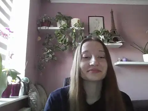 LindaPretty online show from 09/09/25, 06:13