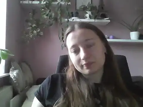 Snapshot of LindaPretty chatting on 09/19/25, 06:15 LindaPretty online show from 09/19/25, 06:15