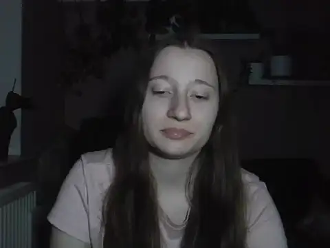 Snapshot of LindaPretty chatting on 10/27/25, 09:41 LindaPretty online show from 10/27/25, 09:41