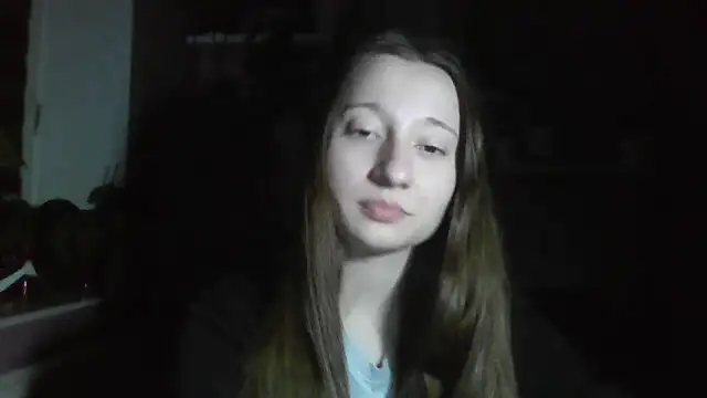 Snapshot of LindaPretty chatting on 10/28/25, 09:06 LindaPretty online show from 10/28/25, 09:06