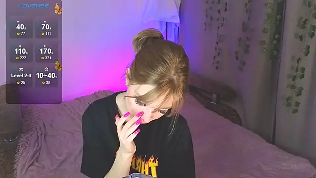 Angel Elis  online show from 09/21/25, 06:53