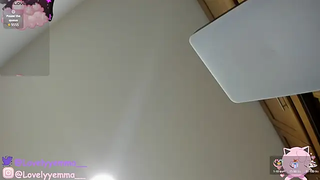 Snapshot of Dirtycalm chatting on 09/18/25, 04:58 Dirtycalm online show from 09/18/25, 04:58