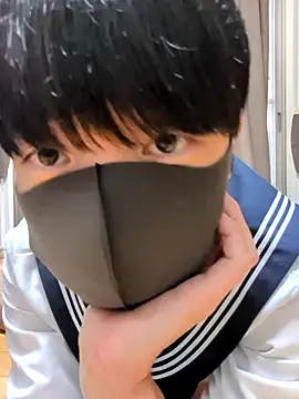 Snapshot of shin_brief chatting on 10/03/25, 07:38 shin brief online show from 10/03/25, 07:38