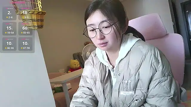 Snapshot of Diva_VVN chatting on 11/23/25, 04:56 Diva VVN online show from 11/23/25, 04:56