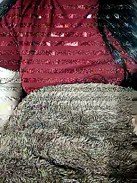 Snapshot of Yui-Linh chatting on 11/04/25, 12:26 Yui-Linh online show from 11/04/25, 12:26