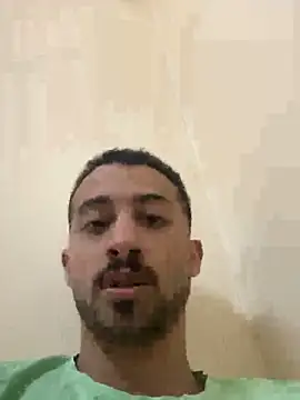 Hehjehjeqll online show from 05/18/26, 02:51