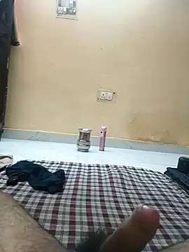 Snapshot of indian_danny chatting on 09/28/25, 11:26 indian danny online show from 09/28/25, 11:26