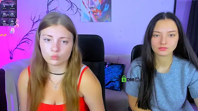 Snapshot of melani_bumm chatting on 09/24/25, 05:44 melani bumm online show from 09/24/25, 05:44