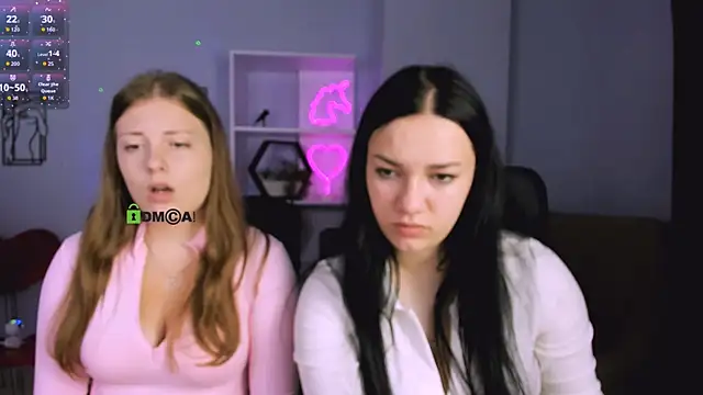 Snapshot of melani_bumm chatting on 10/02/25, 07:04 melani bumm online show from 10/02/25, 07:04