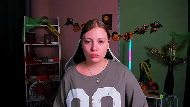 Snapshot of melani_bumm chatting on 10/21/25, 05:52 melani bumm online show from 10/21/25, 05:52