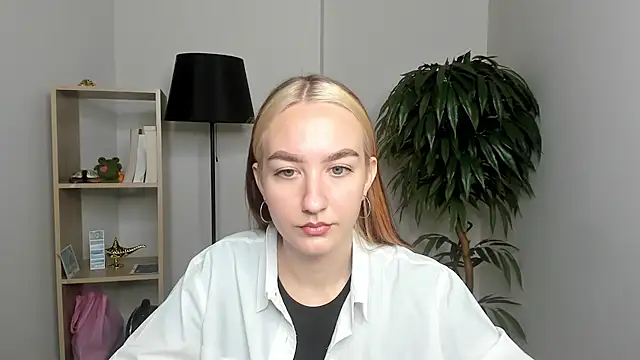 BabetteTing online show from 09/09/25, 08:25