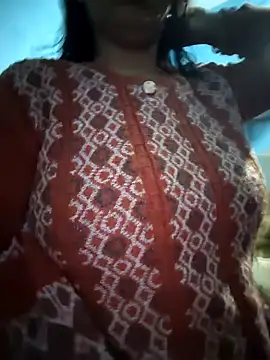 Snapshot of your_favourite_bhabhi chatting on 11/04/25, 12:10 your favourite bhabhi online show from 11/04/25, 12:10