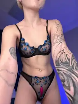 Snapshot of Elven_Elfie chatting on 11/01/25, 05:09 Elven Elfie online show from 11/01/25, 05:09