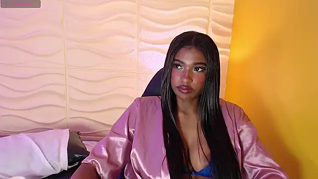 Snapshot of SophiaBloss chatting on 11/28/25, 05:48 SophiaBloss online show from 11/28/25, 05:48