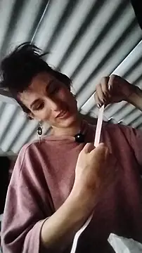 Snapshot of Moira-Hot chatting on 11/12/25, 10:09 Moira-Hot online show from 11/12/25, 10:09