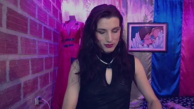 Snapshot of Moira-Hot chatting on 11/26/25, 10:22 Moira-Hot online show from 11/26/25, 10:22