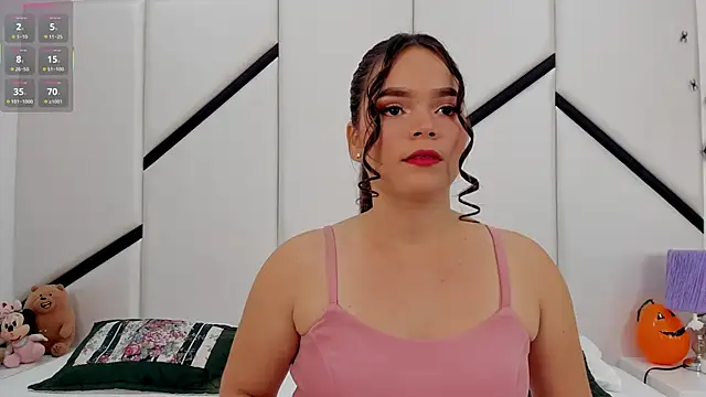 AlanaCusack online show from 10/25/25, 11:40