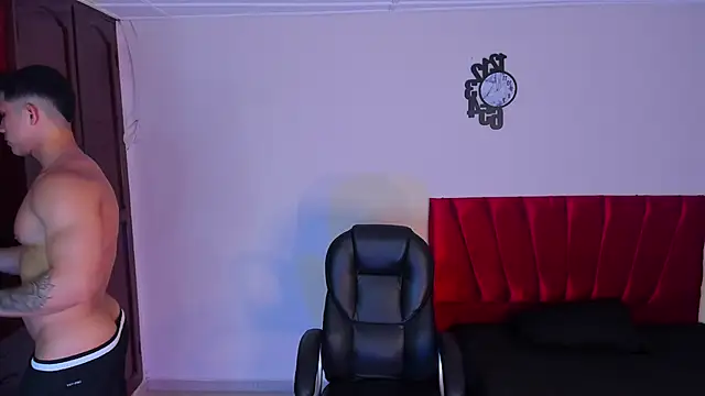 liam jesus1 online show from 10/06/25, 11:24