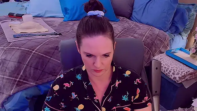 ninajaymes online show from 09/20/25, 09:49