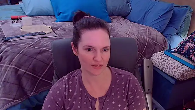 ninajaymes online show from 10/17/25, 09:28