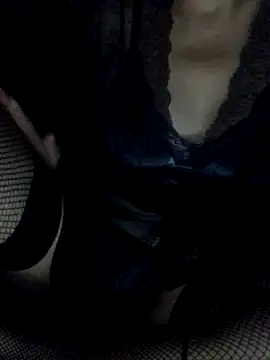 Snapshot of Karolina777Star chatting on 11/13/25, 04:28 Karolina777Star online show from 11/13/25, 04:28