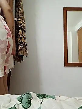 Snapshot of miss_raavy chatting on 06/27/26, 08:52 miss raavy online show from 06/27/26, 08:52