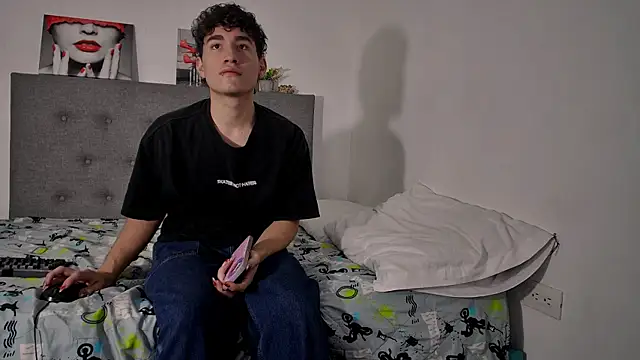 Cute Ethan online show from 09/13/25, 02:11