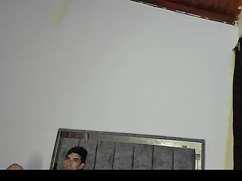 Snapshot of Golosa_hard_sex chatting on 11/08/25, 10:19 Golosa hard sex online show from 11/08/25, 10:19