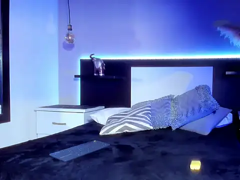 eriikjoness online show from 12/14/25, 05:51